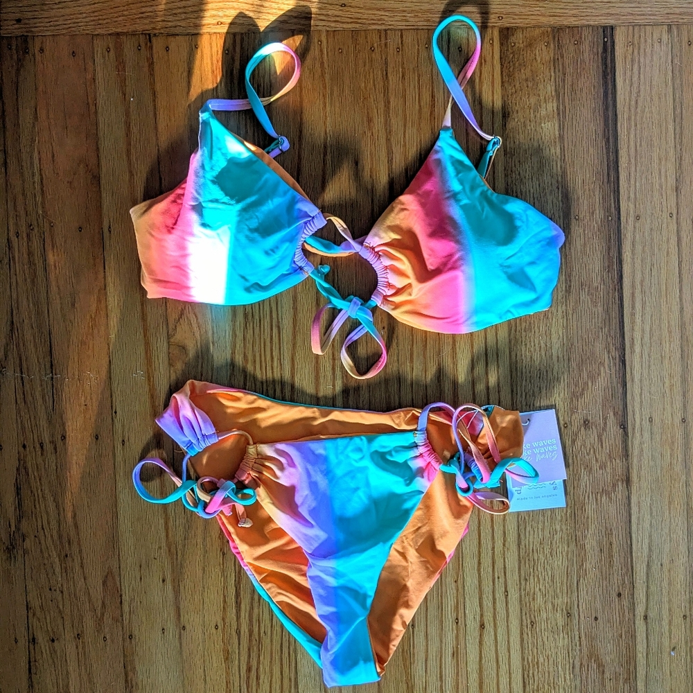 NWT Dippin' Daisy Bikini